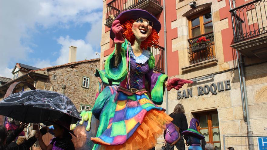 Desfile de Carrozas 2025 en Reinosa